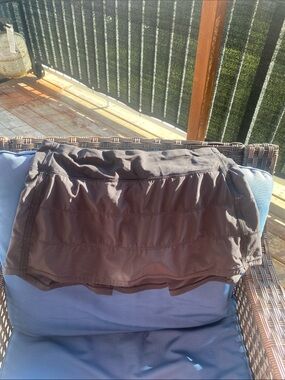 Lululemon size 10 black skirt